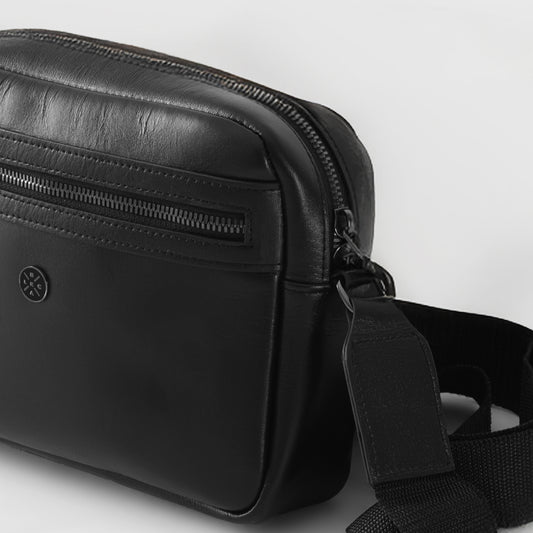 LeCuir Compact Crossbody