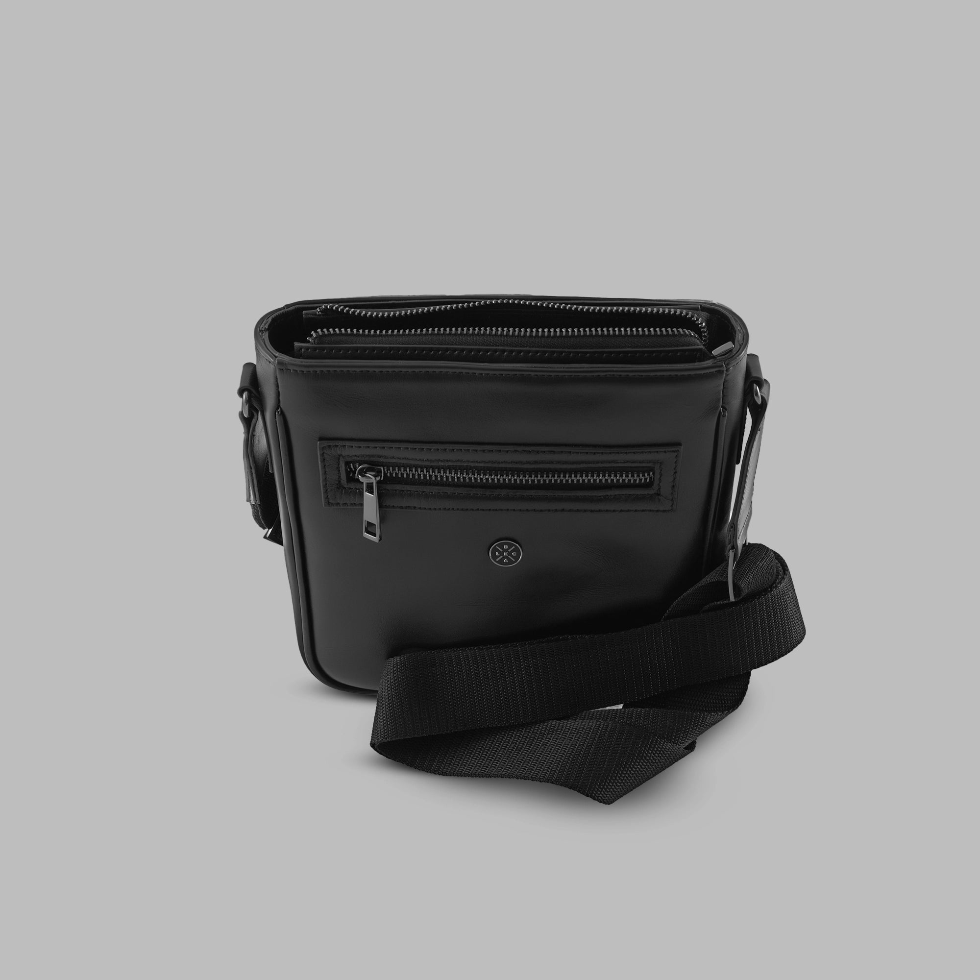 LeCuir Essential Crossbody