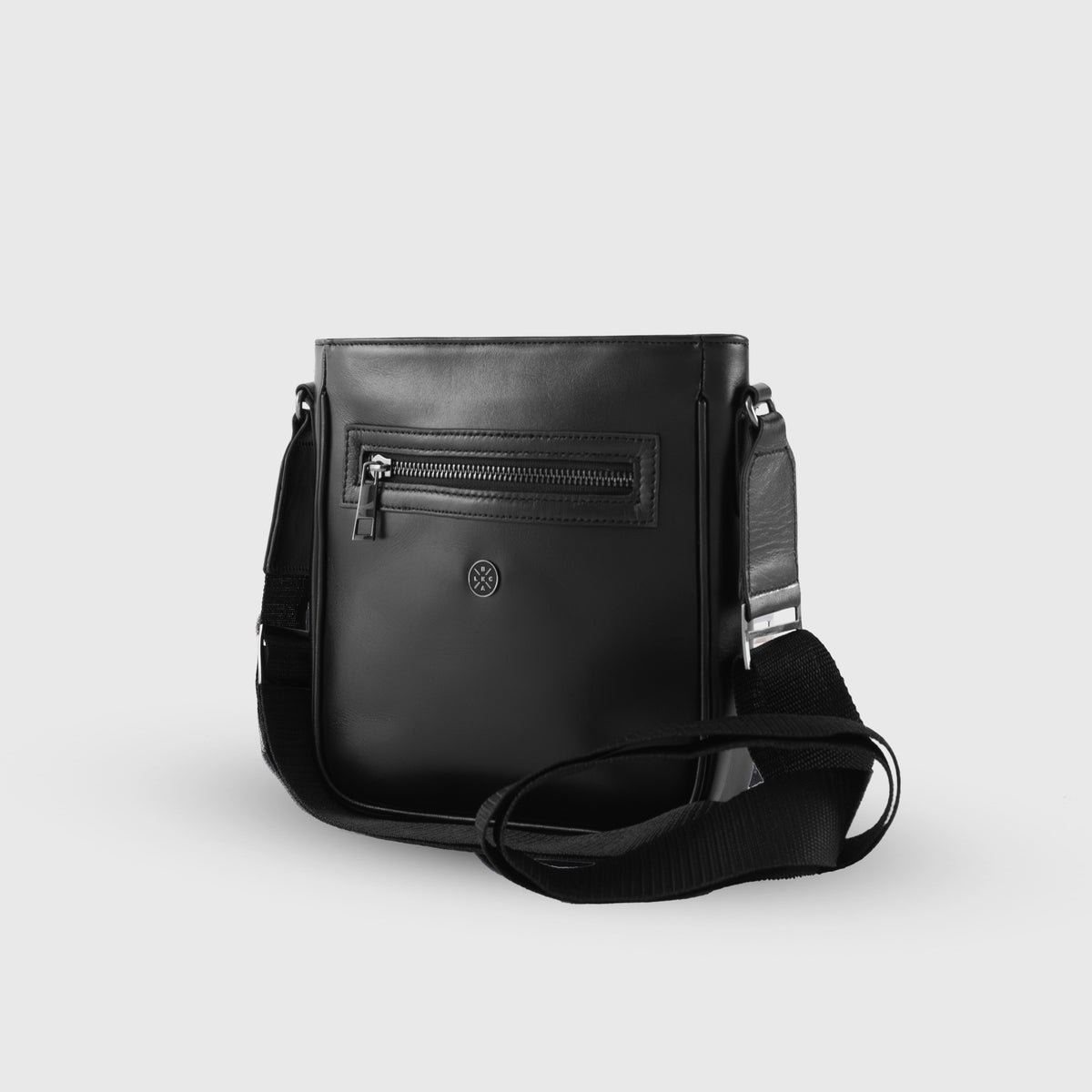 LeCuir Essential Crossbody