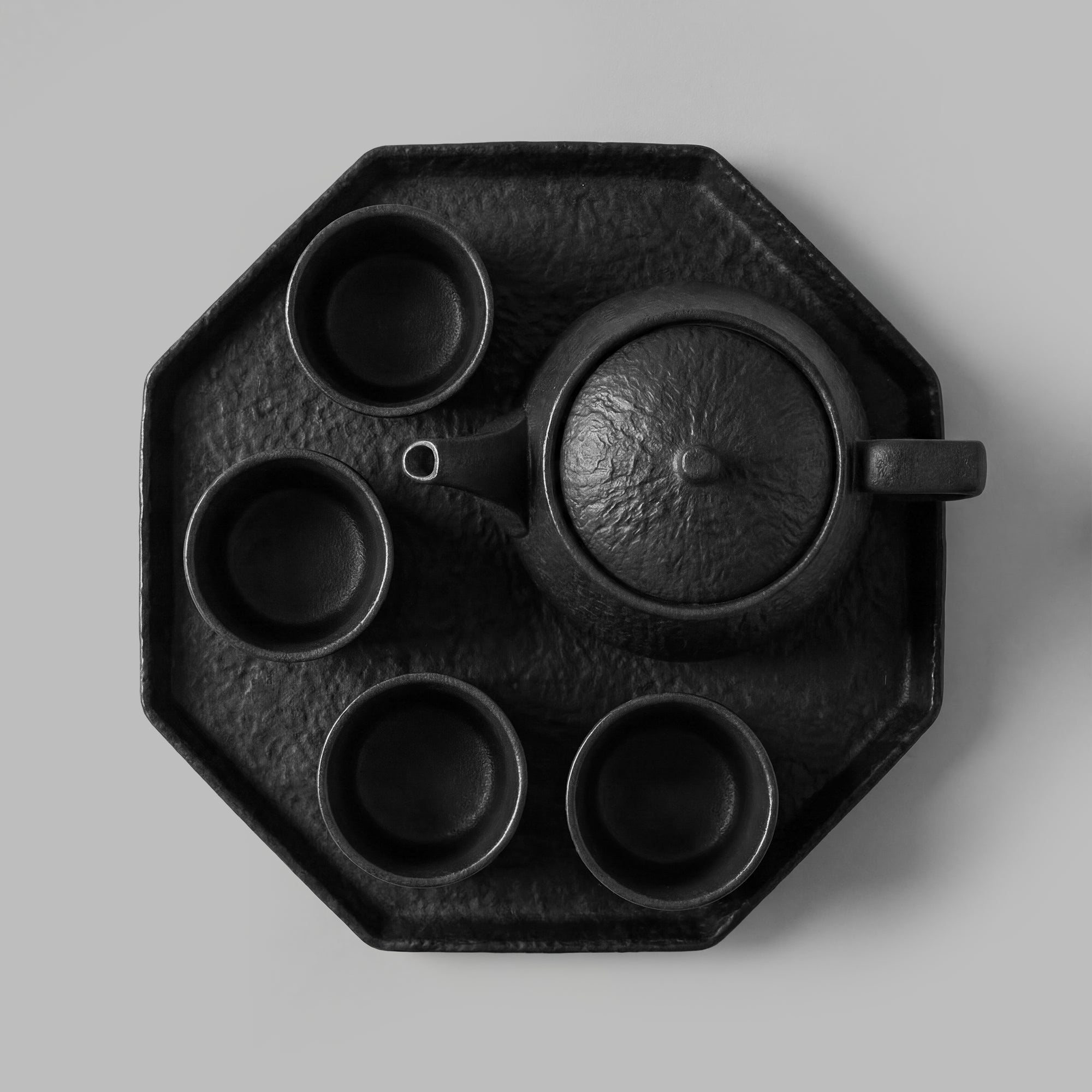 Kuro Tea Set
